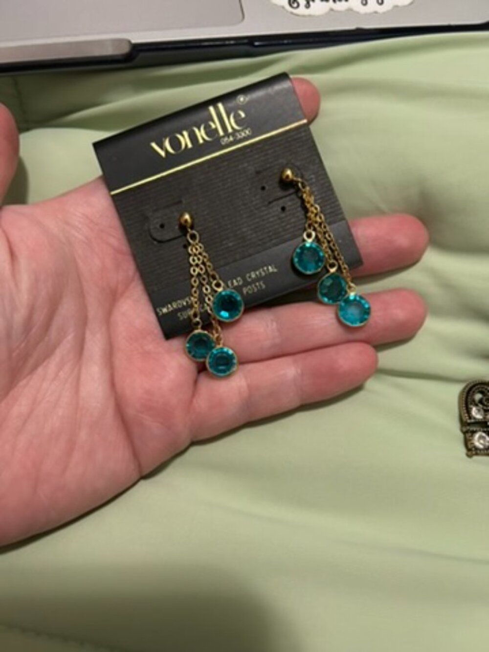 Vintage Vonelle Swarovski Full Lead Crystal Blue Dangle Drop Earrings NWT - Picture 4 of 4